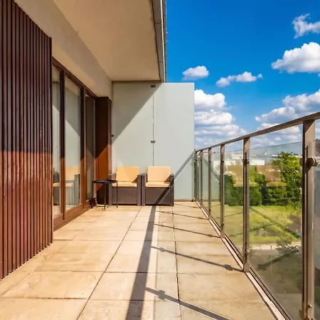 Cichy W Centrum Miasta - Balkon & Klimatyzacja - Riverside Vista By Uniquerent 公寓